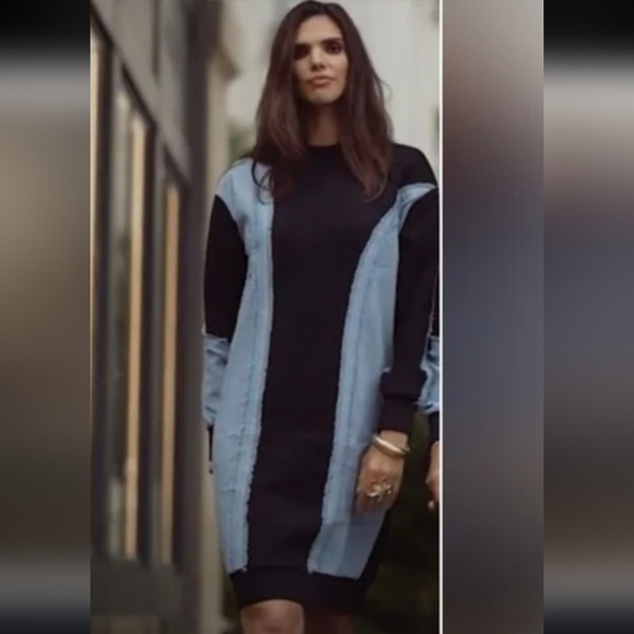 Aleeza Paris Dresses & Skirts - ALEEZA PARIS Elegant Long Sleeve SWEATER Dress- Navy & Light Blue W/ Fringe!!